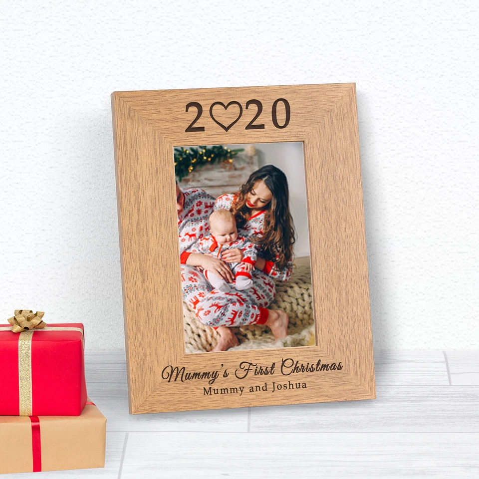 First Christmas Year Wooden Photo Frame 6x4 - Personalised Engraved Mummy Daddy