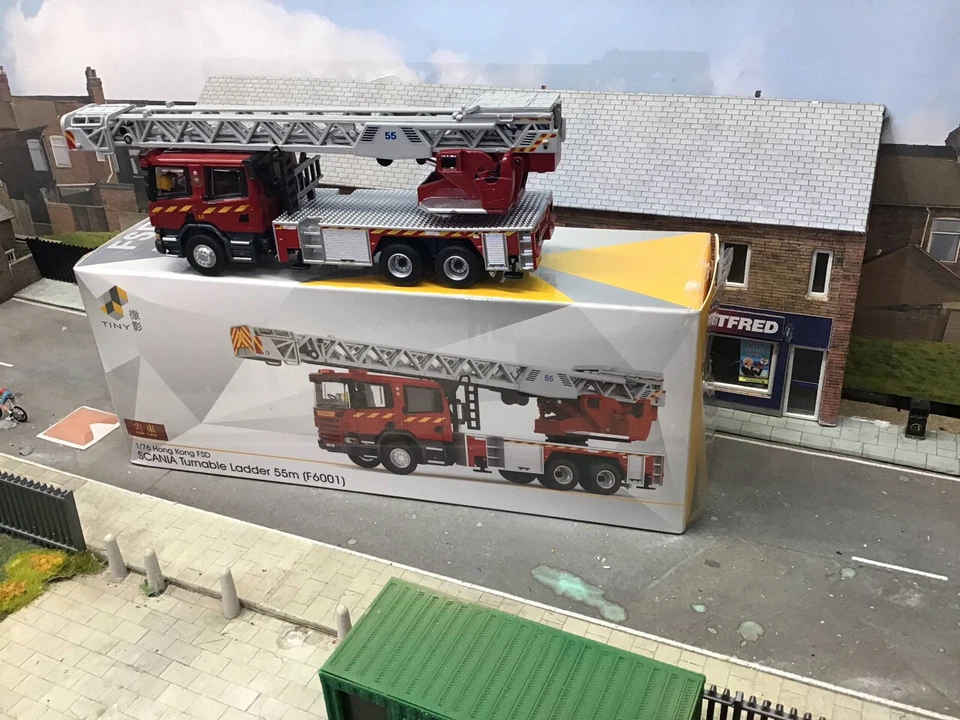 1/76 Tiny Diecast Scania Turntable Ladder 55M HKFSD (F6001) - Image 4 of 4