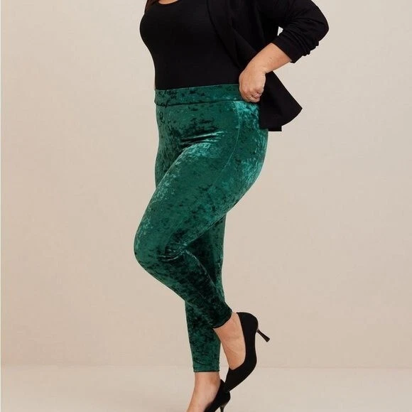 Torrid Leggings 0X (large) Green Crushed Velvet Christmas Holiday Pants  Plus New