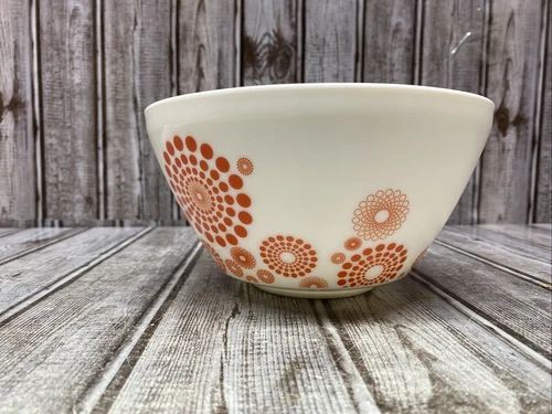 Vintage Charm Inspired by Pyrex 6 Cup Bowl Retro Burst Red Dots on White MINT