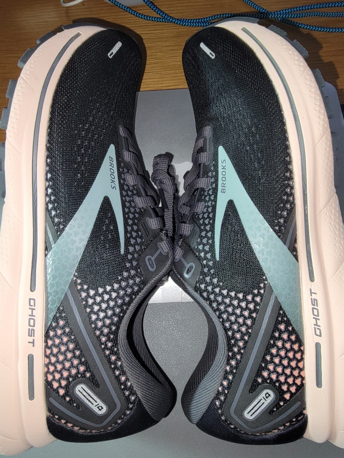 New in Box Brooks Ghost 14 Women's Running Shoes Black/Pearl/Peach Size