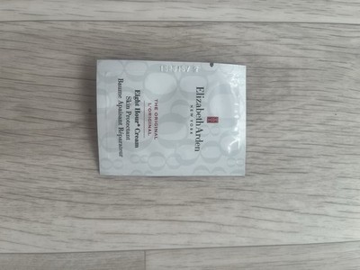 Eilzabeth Arden new York Eight Hour Creme Skin Protectabt Vaum Apaisant Repa