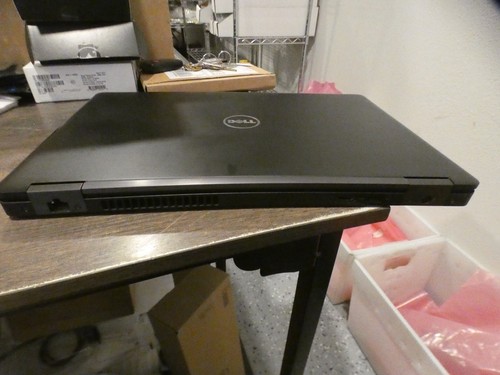 Portátil 15.6" Dell Latitude 5580 i5-6440HQ 2.60GHZ 256GB SSD 8GB Ram Win 10 Pro - Imagen 9 de 11