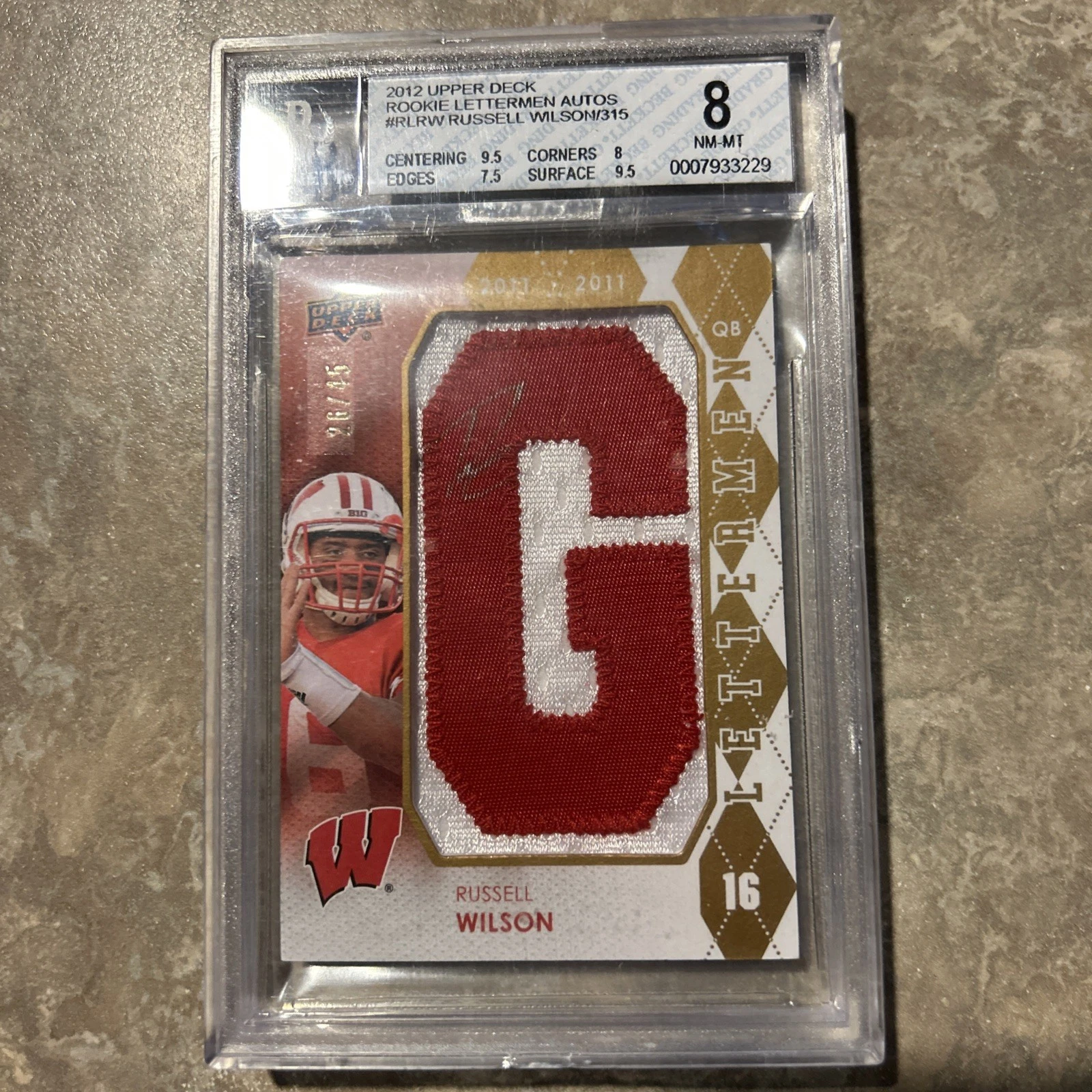 Russell Wilson Upper Deck Rookie Lettermen Autograph #RLRW B