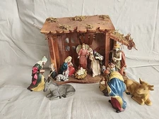 Vintage 13 Piece Nativity With Manger Stable Porcelain