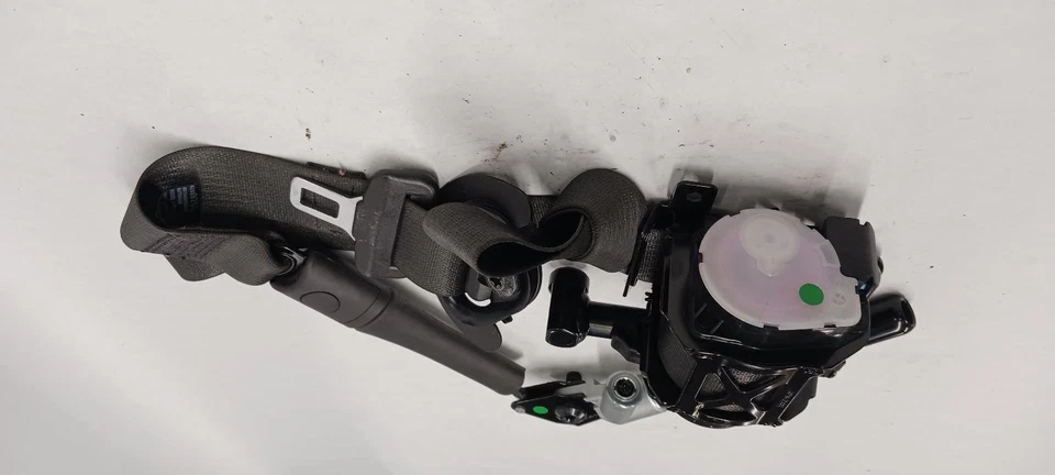 '18-'20 CHEVROLET TRAX Cinturón de seguridad delantero pasajero retractor OEM 6 meses ¡Como nuevo! Foto 4 de 4