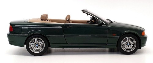 Kyosho 1/18 Scale 80 43 0 009 757 - BMW 3 Series Convertible - Green - Picture 3 of 8