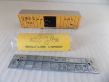 BOX  CAR,N SCALE, FOR; RAILBOX (1995 LETTERING) BY ROUNDHOUSE KIT   NOS
