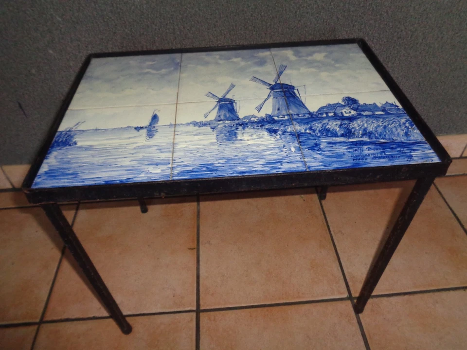 table basse année 60 fer carreaux faïence Delft signé - Photo 4/4