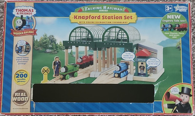 Thomas & Friends Wooden Railway Talking Knapford Station w/ box, tracks & trains