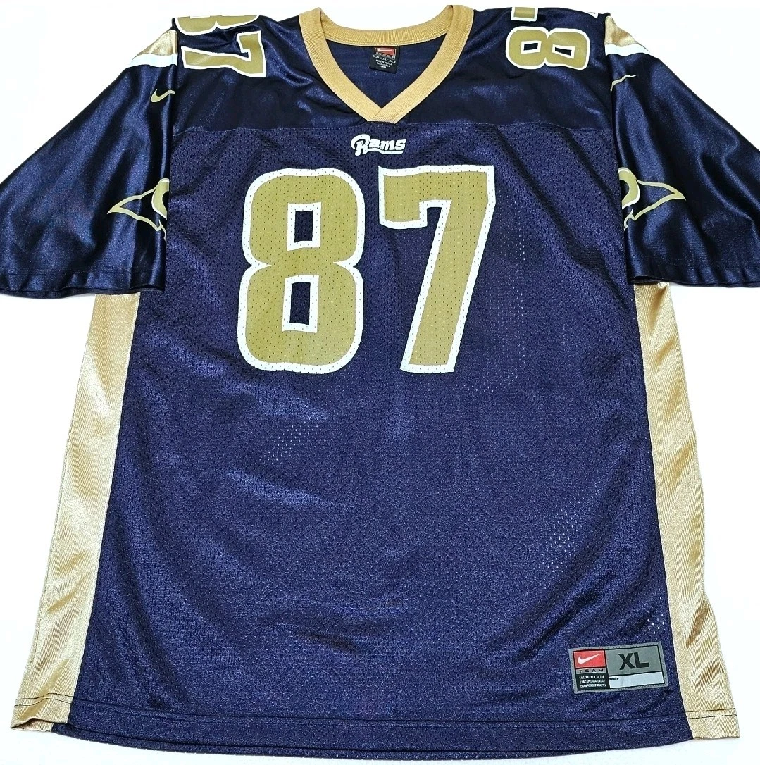 Les maillots de foot vintage ou rétro séduisent les passionnés avec des