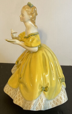 ROYAL DOULTON FIGURINE THE LAST WALTZ Bone China | eBay