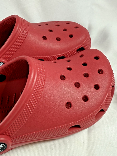 Crocs Shoes Mens 6 Womens 8 Classic Clogs Red Rubber Comfort Slip On Logo - Picture 4 of 8