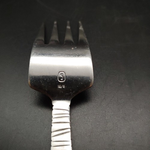 4 Gourmet Settings Cypress Dinner Forks - 8 1/8" Stainless Steel 18/8 - Picture 3 of 4
