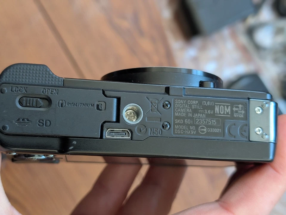 Sony Cyber-shot HX9V (16,2 Megapixel, 16x opt. Zoom), funktioniert prima. - Bild 3 von 4