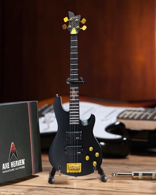 Avenged Sevenfold - Axe Heaven Johnny Christ Signature Satin Black Schecter Mini