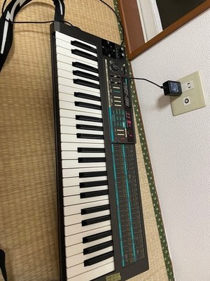 KORG Poly-800 Analog Synthesizer Keyboard 49-Key Vintage Japan