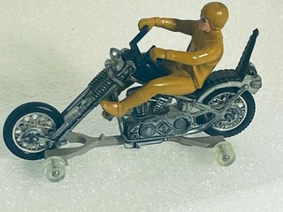 Vintage Hot Wheels Rrrumblers pressofuso moto macchina media nero con pilota marrone