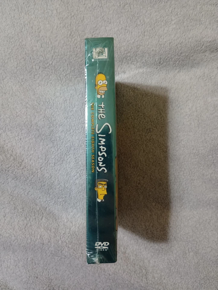 The Simpson's Complete 8th Season Collectors Edition. Brand NEW FACTORY SEALED. Foto 3 de 3