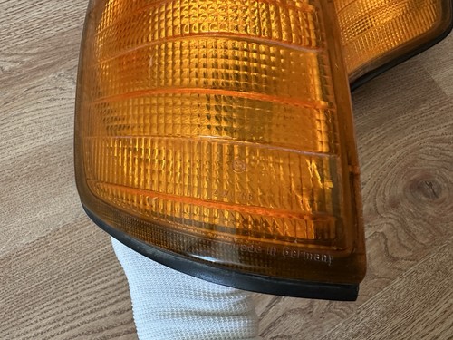 Mercedes W124 S124 C124 E-Class Turn Signal Indicator Blinker HELLA SET - Picture 5 of 22
