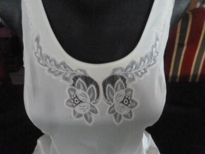 jolie combinaison &fond de robe vintage jolie dentelle T46 ref PCH46