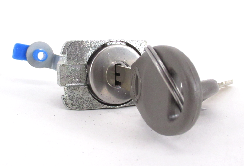 2008-2015 Nissan Rogue Driver Left Lock Cylinder w/ Keys