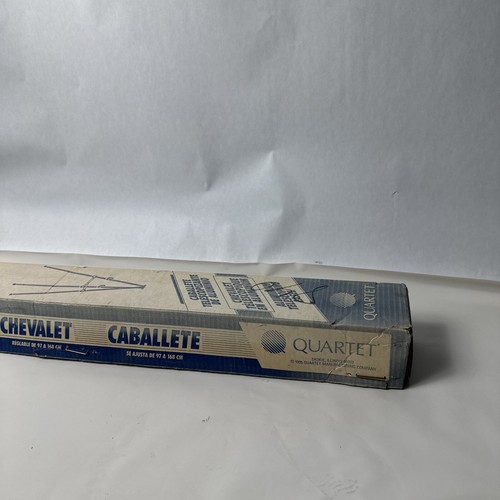 Quartet 50E 38 in. - 66 in. Lightweight Telescoping Tripod Easel - Silver New - Picture 8 of 9