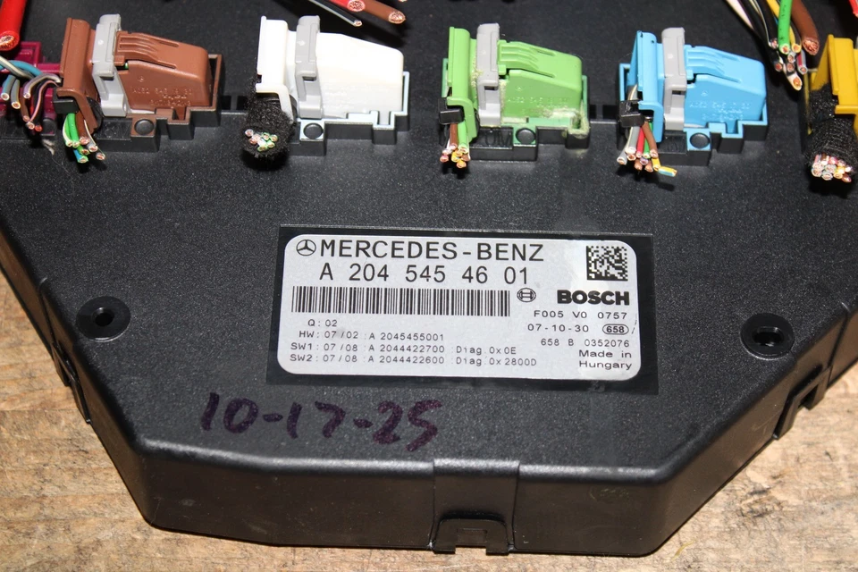 2008 2009 MERCEDES C300 FRONT SAM FUSE RELAY BOX MODULE A 204 545 46 01 OEM - Image 4 of 4