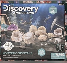 Discovery Mystery Crystals 14-Piece Crack-Open Geode Kit with Geodes STEM