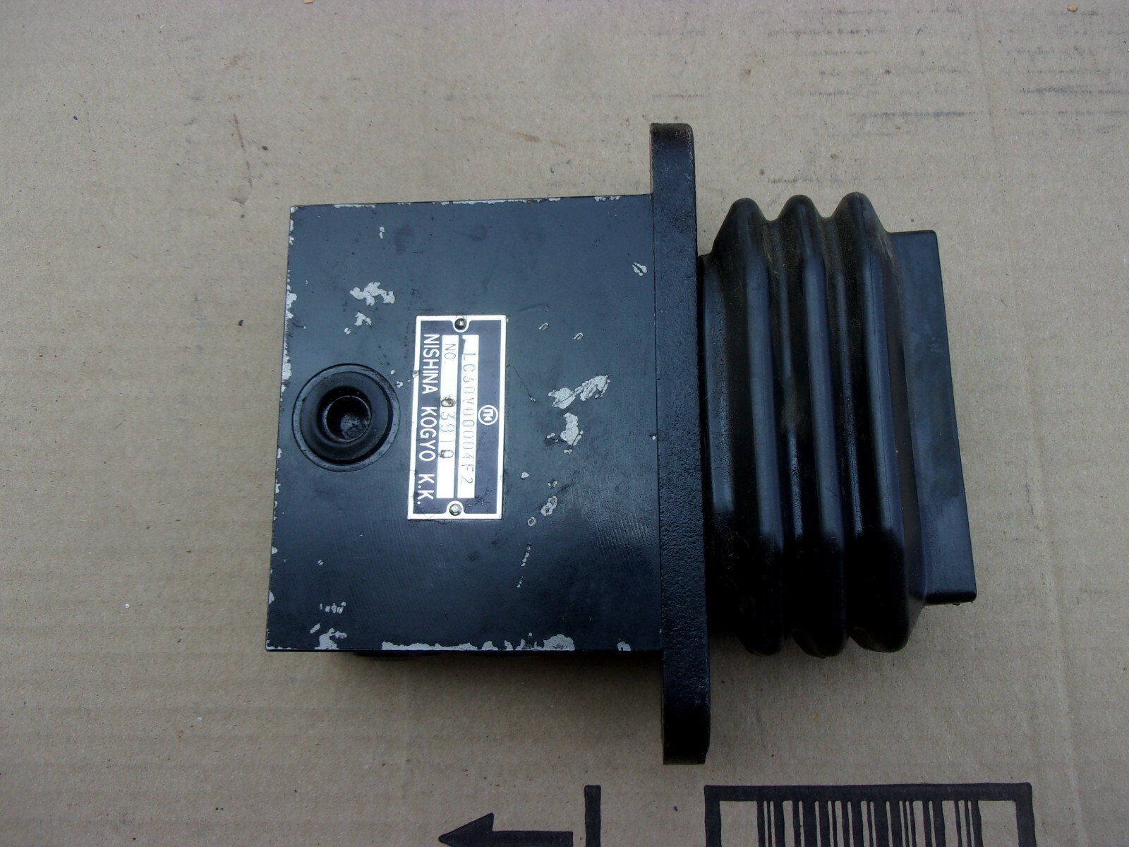 Nishina Kogyo Toyota Oil Control Valve Assembly Hydraulic Leveling