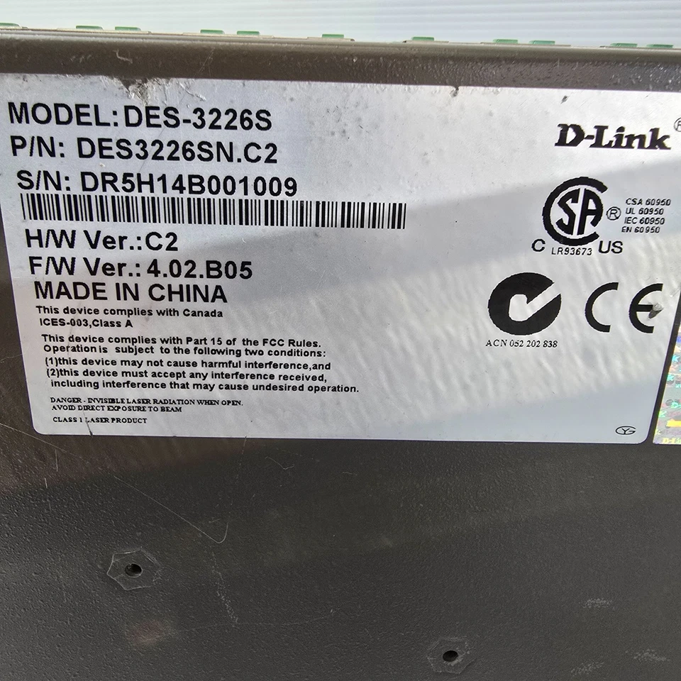 D-Link DES-3226S Ethernet Switch 24-Port 10/100 Unmanaged Switch & DES-132G - Image 4 of 4