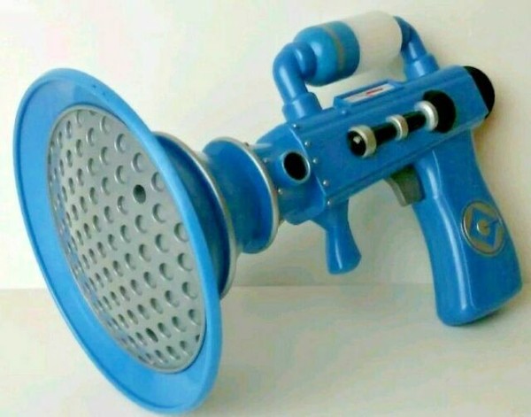 Despicable Me 3 Fart Blaster Gun Minion Gadget Lights Sounds Thinkway Toys for sale online | eBay