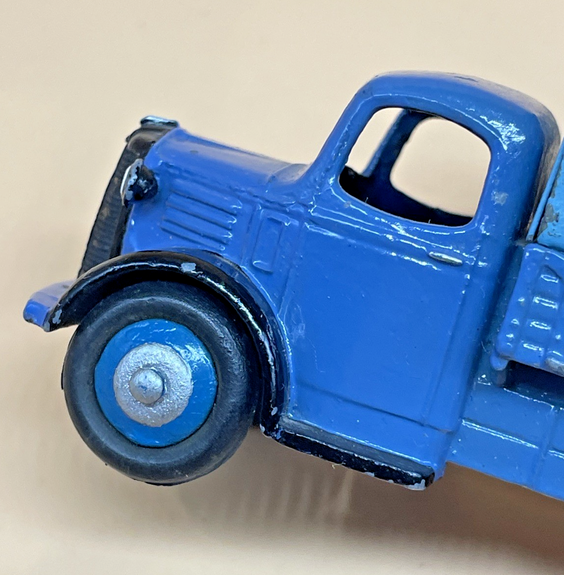 Dinky Toys Austin Covered Wagon Truck 1950s 1960s Repaint Diecast