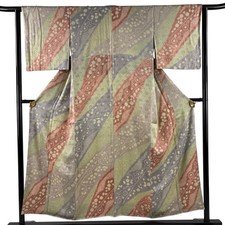 JAPANESE KIMONO FINE PATTERN LIGHT GREEN 152.5cm 5 ft 0 in PURE SILK B0074