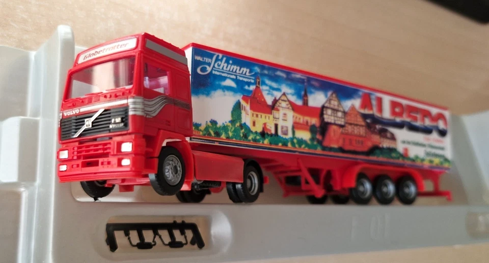Albedo/Herpa VOLVO F12 Walter Schimm Heilsbronn 92 cassonato 1:87 OVP - Immagine 2 di 4