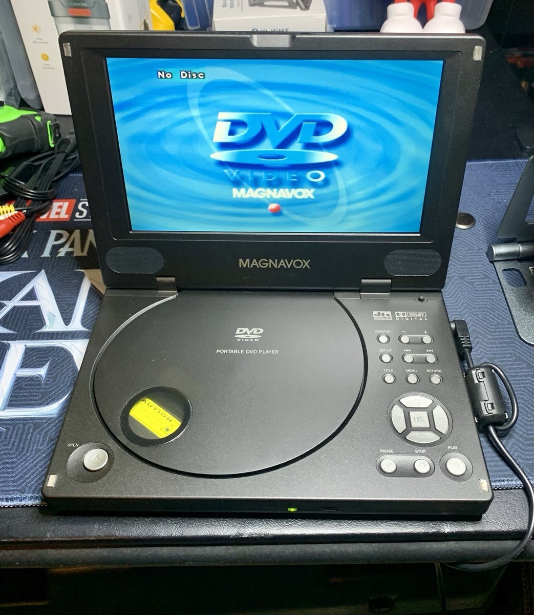 ＤVＤ MAGNAVOX MPD820 PORTABLE DVD Player 8in Screen +Remote, Cords, Bag