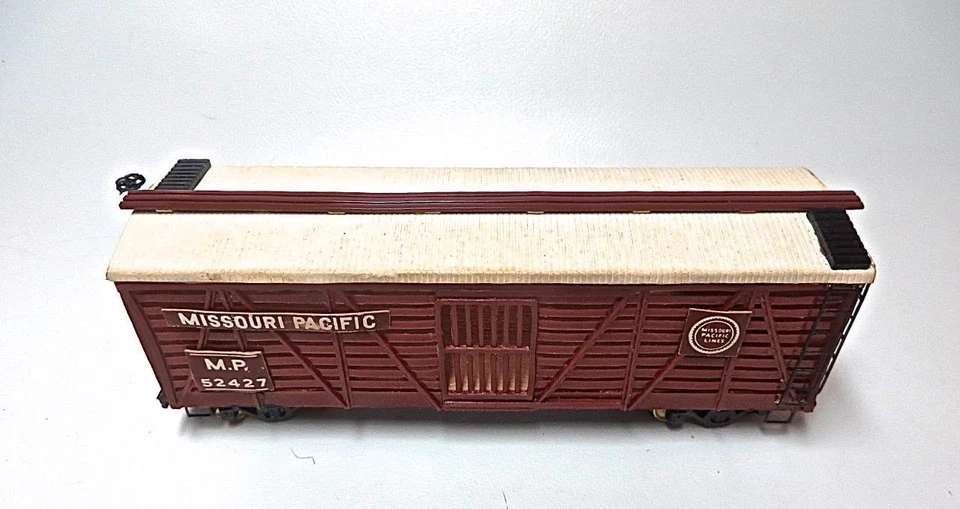 HO Pro Craftsman Built 36' Missouri Pacific Cattle Car Brass Wheels LOW SHIP - Image 2 of 4