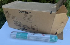 Box of 16 - Dowsil 790 Building Sealant Silicone BRONZE 20 oz Sausage JAN/2026