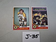 #1970s TOPPS BOBBY ORR HOCKEY CARD LOT w 2 CARDS HOF PLAYER #J-35