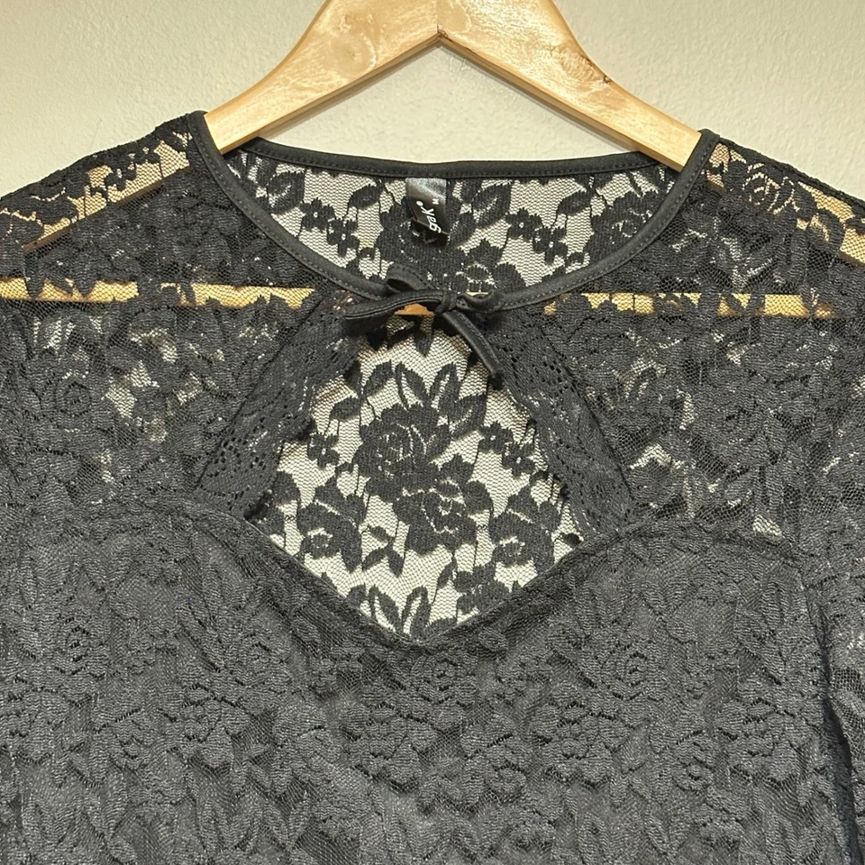 Floral Lace Keyhole Blouse Womens M Black Sheer Sleeve Goth Whimsygoth Sexy - Image 2 of 4
