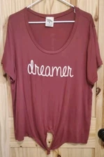 Women's Size 2X DIRTEE LAUNDRY Top Shortsleeve Blouse "Dreamer" Burgandy T-Shirt
