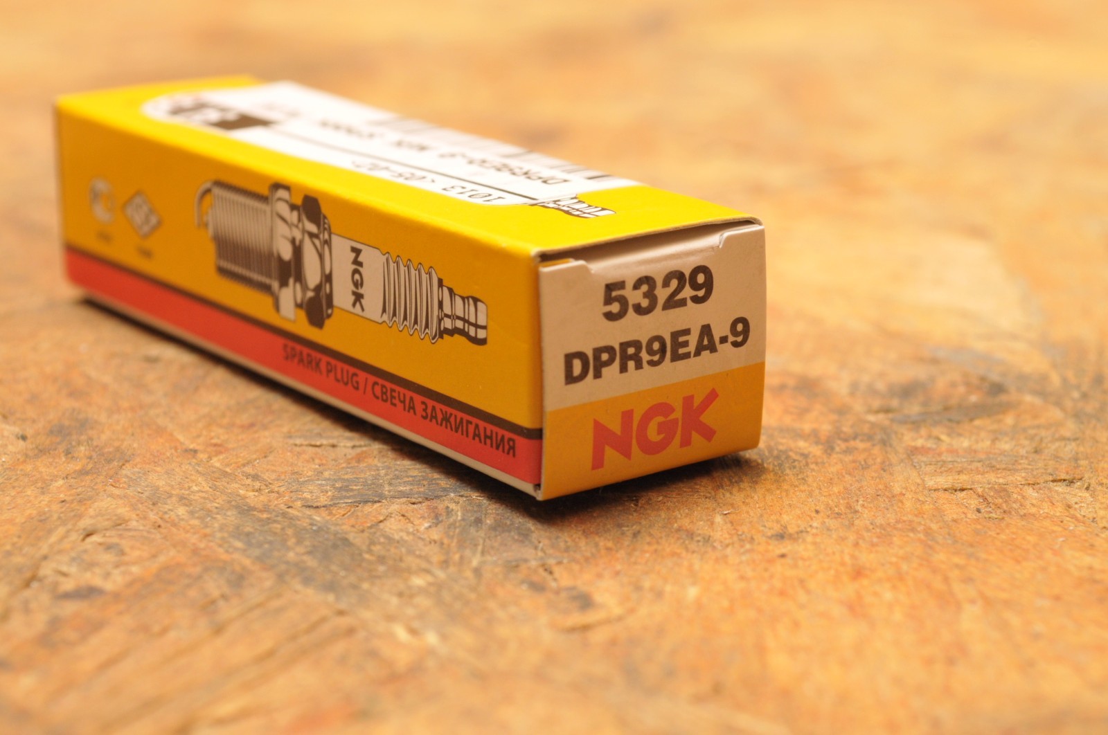 NEW NGK SPARK PLUG DCPR9EA-9 5329