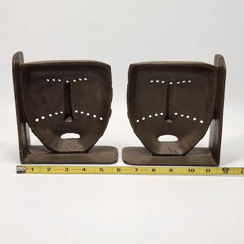 Vintage Cast Iron Tiki Mask Bookends Hawaiian African Tribal Mask - Picture 3 of 6