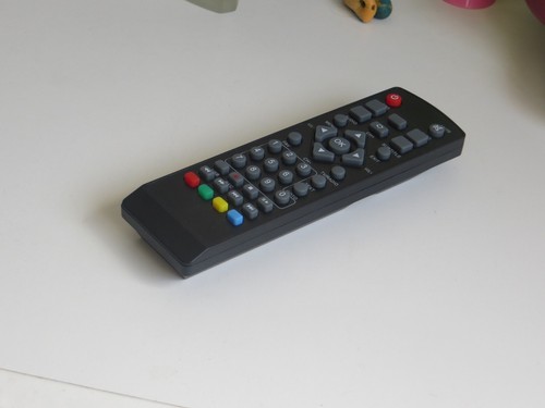 Spare remote for replacement Teknikal Set top box DS-019 and DS-020 - Picture 2 of 3