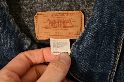 Vintage 70s Levis 71205 0317 Type 3 Blanket Lined Denim Trucker