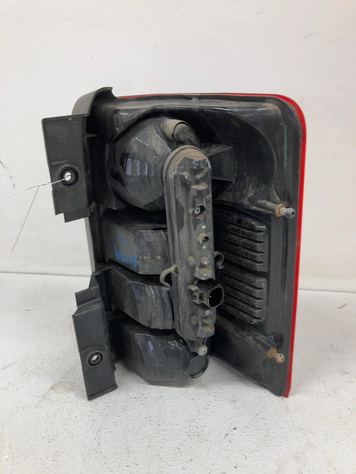 12 JEEP LIBERTY Tail Light Assembly - Image 3 of 3