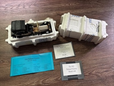 Franklin Mint Diecast 1/24 Scale White 1912 Packard Victoria Model - MW-91