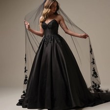 Sweetheart Lace Appliques Sleeveless Wedding Dress Buttons Zipper Bridal Gown