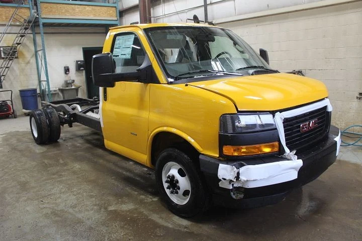 2022 GMC Savana 3500 Starter Motor 2636373 - Image 4 of 4