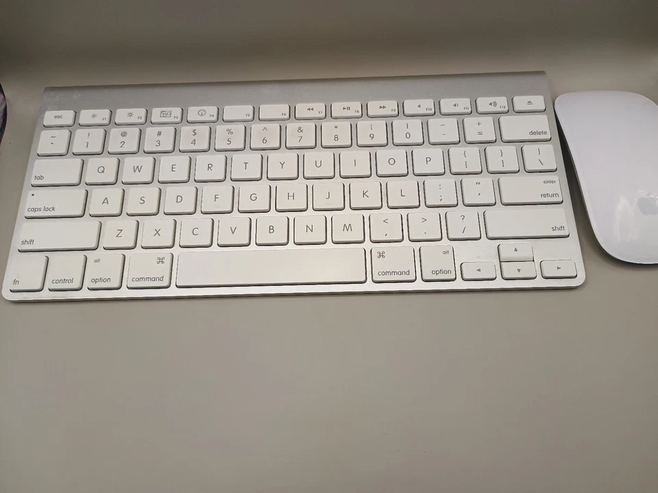 Nice Apple Wireless Bluetooth Keyboard A1314 Mac Aluminium + Magic Mouse A1296 - Image 3 of 4